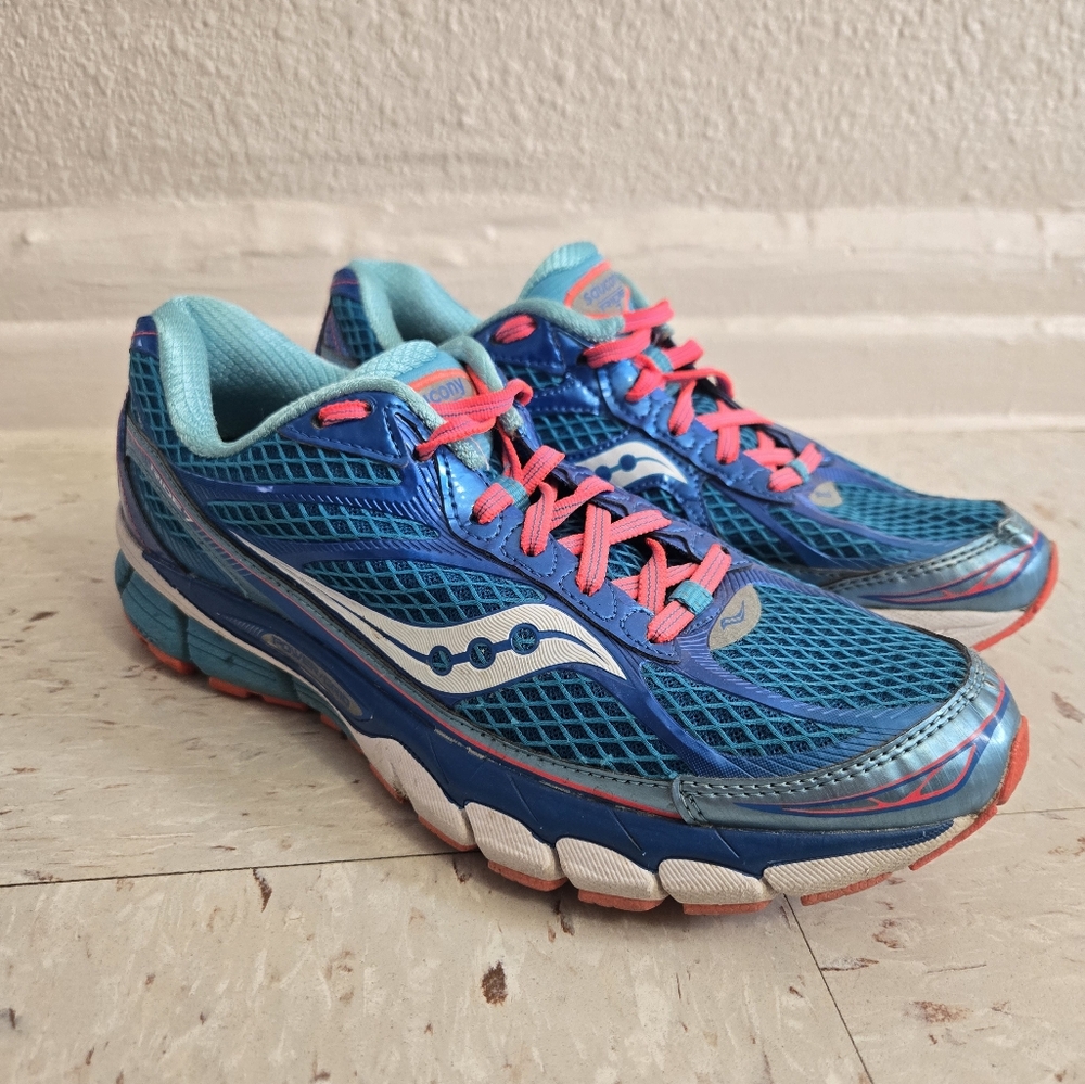 Saucony Blue and Pink Athletic Shoes Size 10 Ride 7